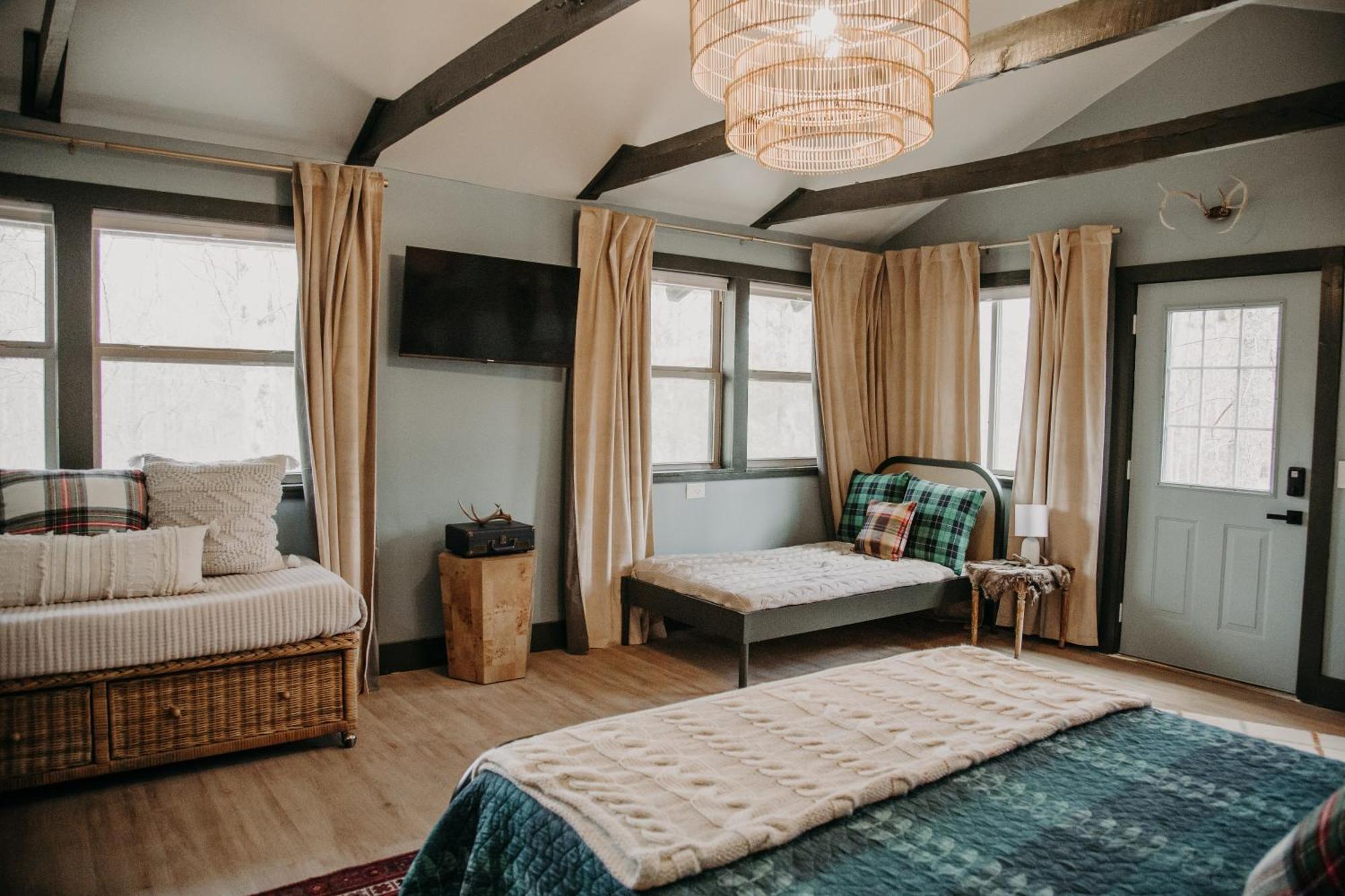 Camp Swann Hotell Tracy City Rum bild